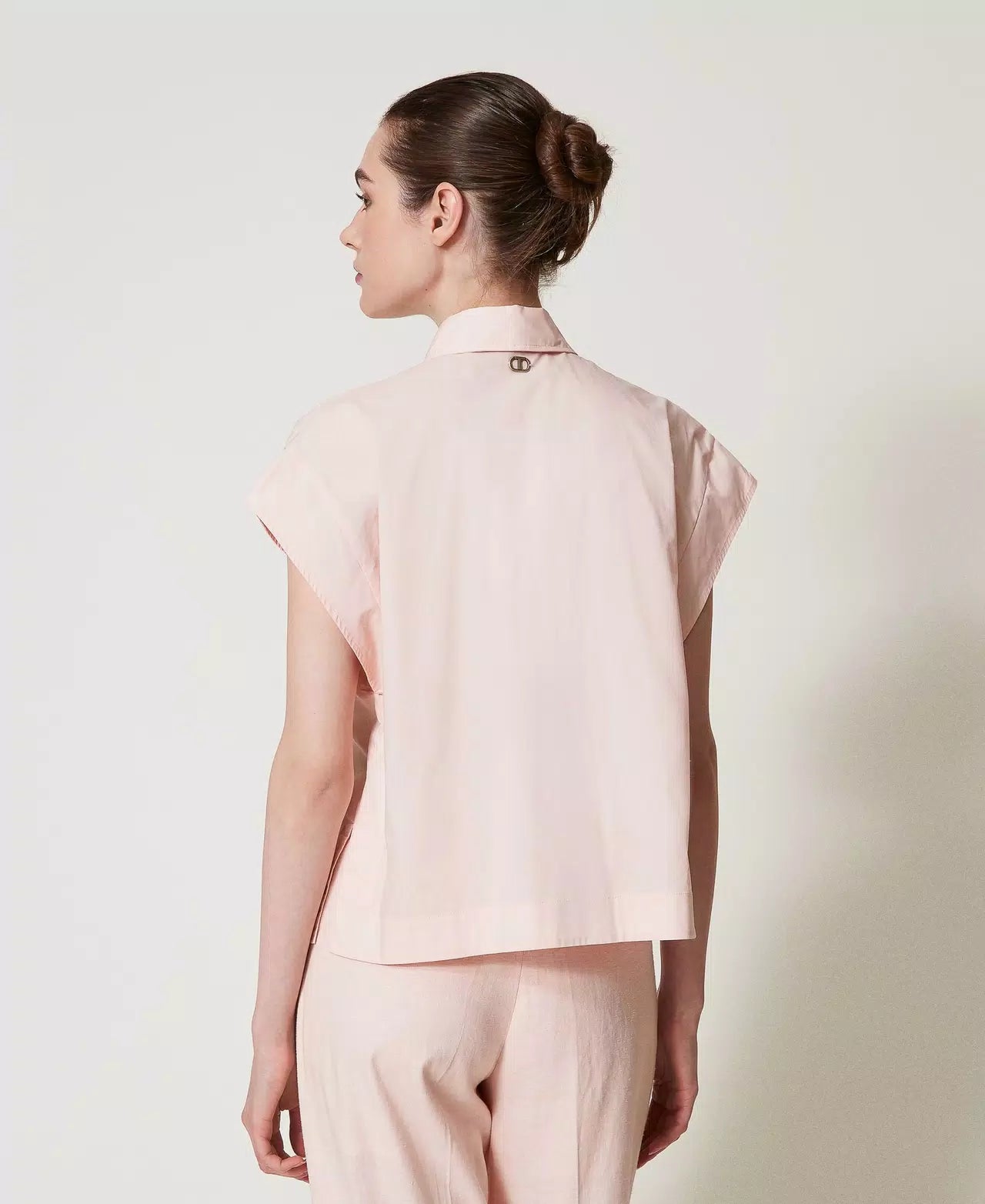 Poplin shirt with embroidery