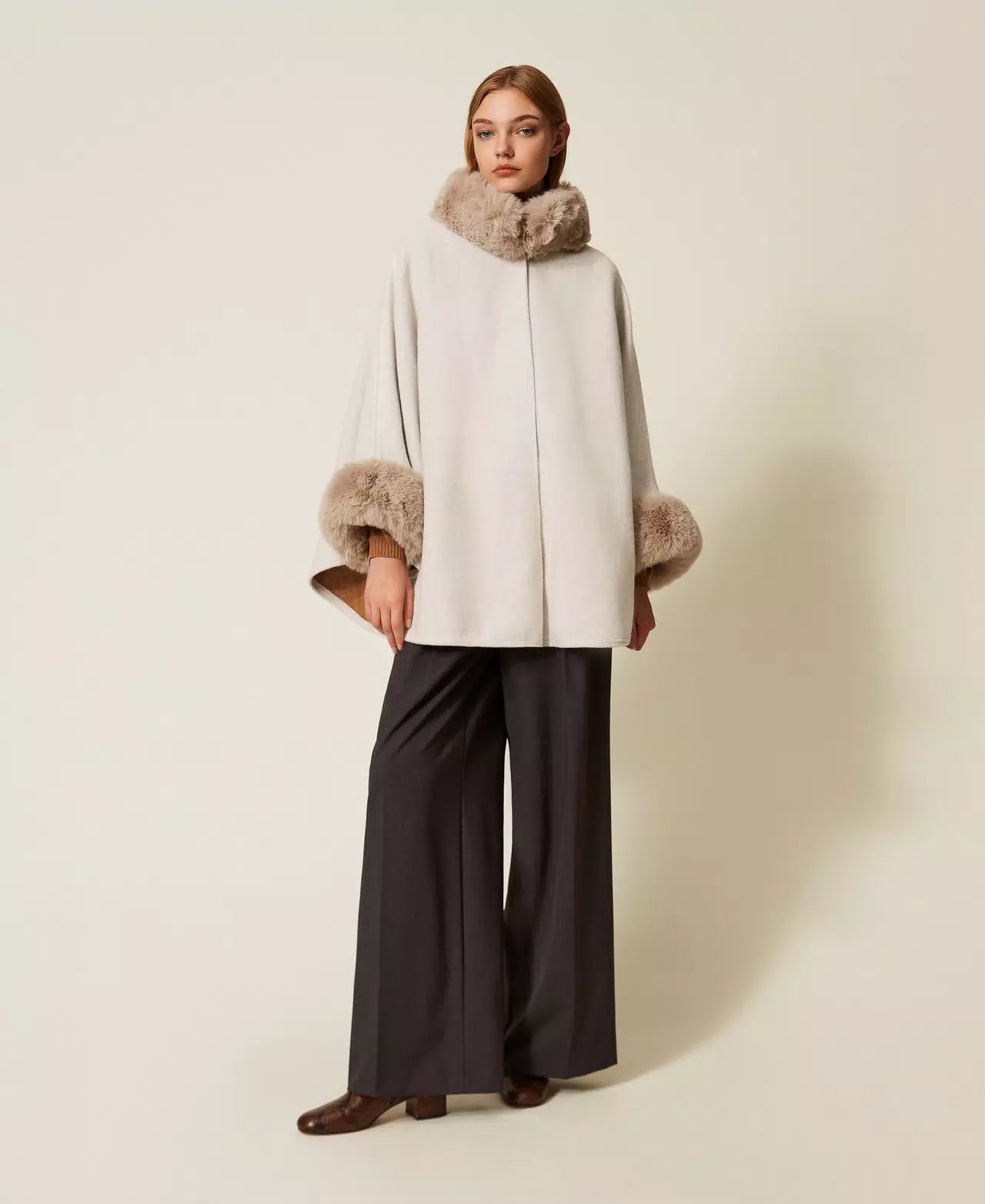 Wool cloth and faux fur poncho