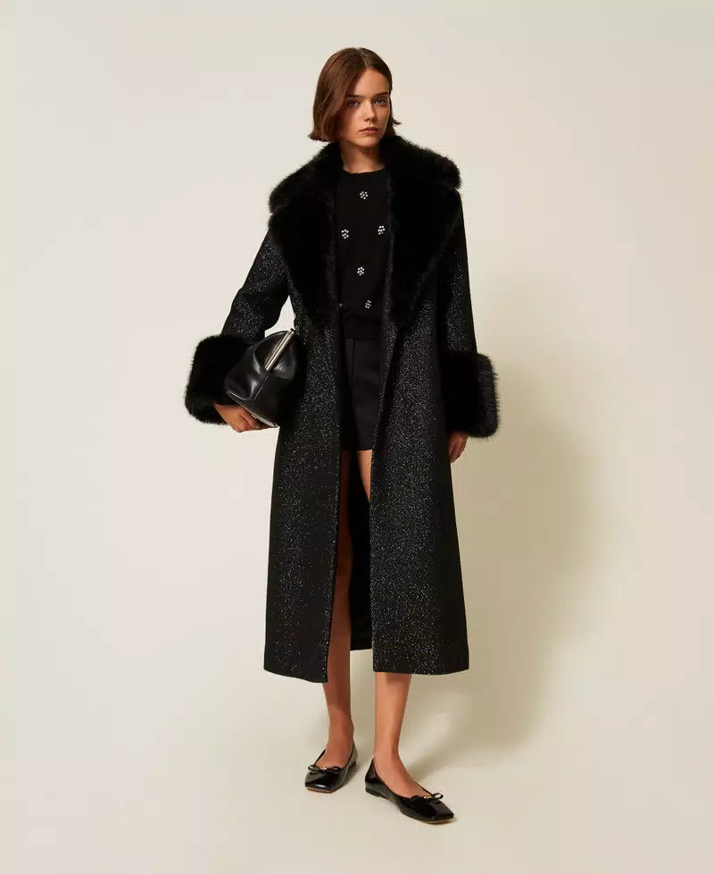 Long wool cloth coat with faux fur