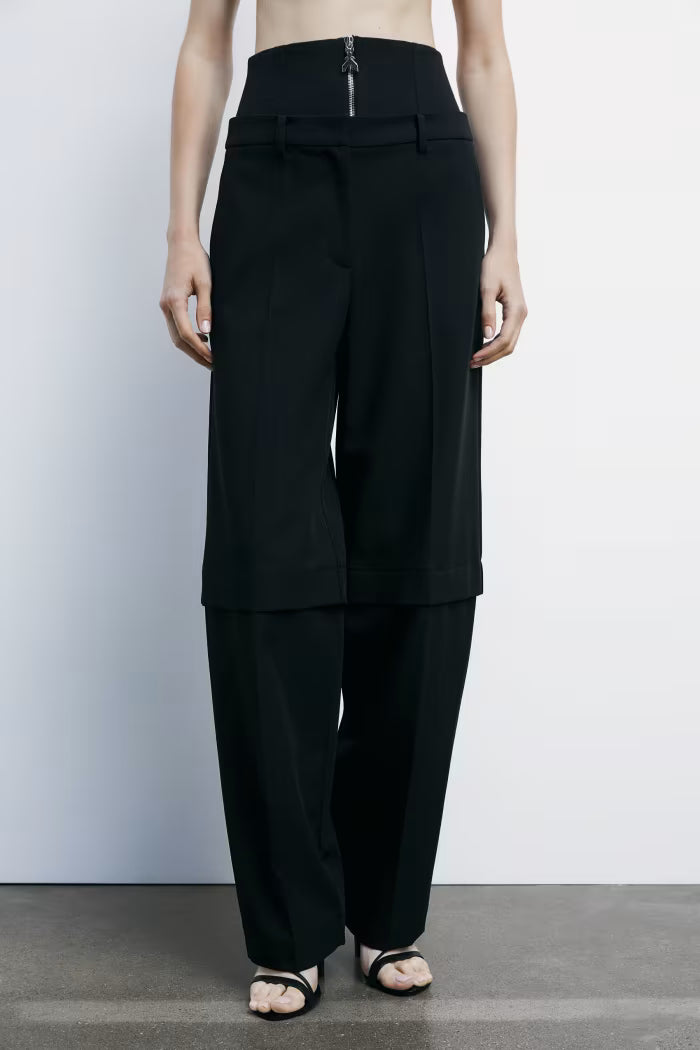 Baggy pants with corset