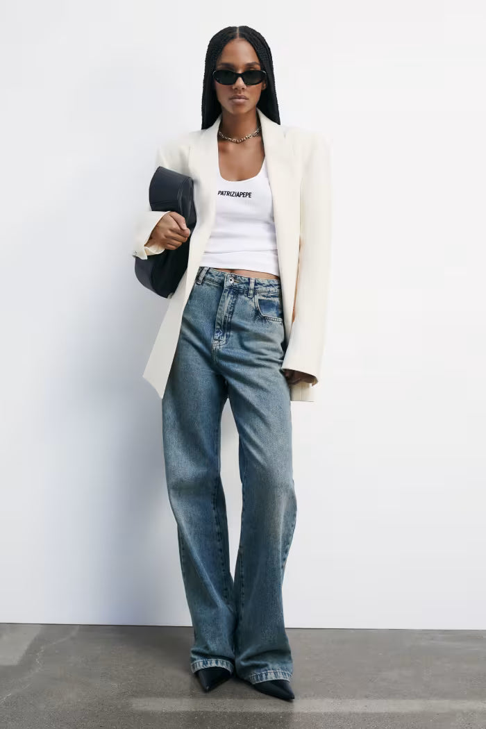 High-waisted straight jeans